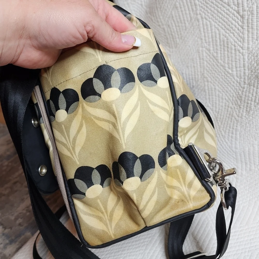 Petunia‎ Pickle Bottom diaper bag backpack. Multiple ways to carry.